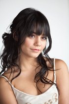 Vanessa Anne Hudgens : vanessa-anne-hudgens-1359471076.jpg