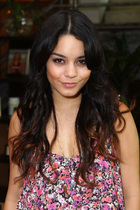 Vanessa Anne Hudgens : vanessa-anne-hudgens-1361609649.jpg