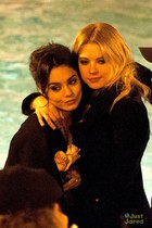 Vanessa Anne Hudgens : vanessa-anne-hudgens-1361610579.jpg