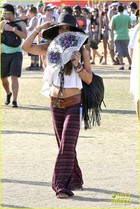 Vanessa Anne Hudgens : vanessa-anne-hudgens-1366656329.jpg