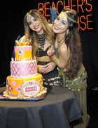 Vanessa Anne Hudgens : vanessa-anne-hudgens-1387391767.jpg