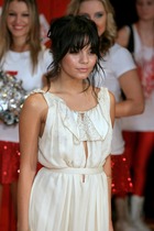 Vanessa Anne Hudgens : vanessa-anne-hudgens-1391526403.jpg