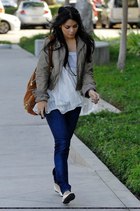 Vanessa Anne Hudgens : vanessa-anne-hudgens-1396977969.jpg