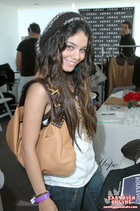 Vanessa Anne Hudgens : vanessa_anne_hudgens_1168138125.jpg