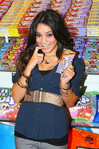 Vanessa Anne Hudgens : vanessa_anne_hudgens_1201023071.jpg