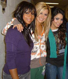 Vanessa Anne Hudgens : vanessa_anne_hudgens_1201023098.jpg