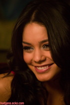 Vanessa Anne Hudgens : vanessa_anne_hudgens_1214392381.jpg