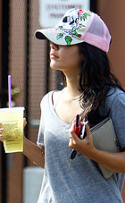 Vanessa Anne Hudgens : vanessa_anne_hudgens_1216501640.jpg