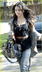 Vanessa Anne Hudgens : vanessa_anne_hudgens_1220327553.jpg