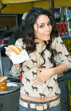 Vanessa Anne Hudgens : vanessa_anne_hudgens_1220697805.jpg