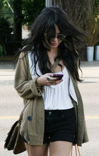 Vanessa Anne Hudgens : vanessa_anne_hudgens_1236967892.jpg