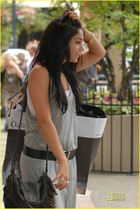 Vanessa Anne Hudgens : vanessa_anne_hudgens_1251052823.jpg