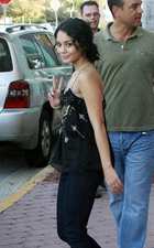 Vanessa Anne Hudgens : vanessa_anne_hudgens_1254159260.jpg