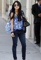 Vanessa Anne Hudgens : vanessa_anne_hudgens_1260816186.jpg