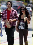 Vanessa Anne Hudgens : vanessa_anne_hudgens_1280915172.jpg