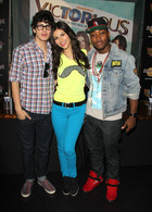 Victoria Justice : TI4U1383932439.jpg