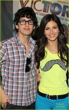 Victoria Justice : victoria-justice-1342650822.jpg