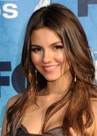 Victoria Justice : victoria-justice-1385233855.jpg