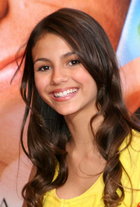 Victoria Justice : victoria_justice_1191861160.jpg