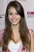 Victoria Justice : victoria_justice_1194103222.jpg