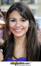 Victoria Justice : victoria_justice_1245067575.jpg