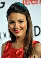 Victoria Justice : victoria_justice_1254733184.jpg