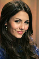 Victoria Justice : victoria_justice_1269400650.jpg