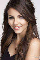 Victoria Justice : victoria_justice_1276369514.jpg