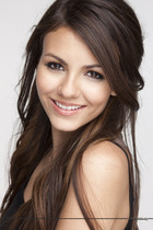 Victoria Justice : victoria_justice_1276369553.jpg