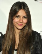 Victoria Justice : victoria_justice_1288628297.jpg