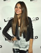 Victoria Justice : victoria_justice_1288628318.jpg