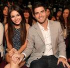 Victoria Justice : victoria_justice_1302071464.jpg