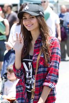 Victoria Justice : victoria_justice_1307977870.jpg