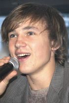 William Moseley : TI4U_u1136428680.jpg