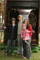 William Moseley : TI4U_u1136664171.jpg