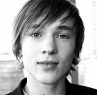 William Moseley : TI4U_u1136700519.jpg