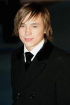 William Moseley : TI4U_u1149109442.jpg