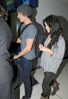 Zac Efron : TI4U1401552483.jpg