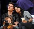 Zac Efron : TI4U1403973206.jpg