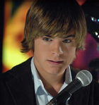 Zac Efron : TI4U_u1135519244.jpg