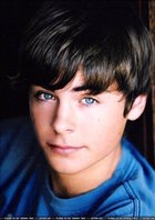 Zac Efron : TI4U_u1139630556.jpg