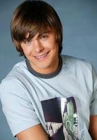 Zac Efron : TI4U_u1145384821.jpg