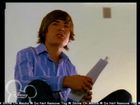 Zac Efron : TI4U_u1145726223.jpg