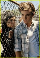 Zac Efron : TI4U_u1218079475.jpg