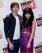 Zac Efron : TI4U_u1241370783.jpg