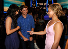 Zac Efron : TI4U_u1250049987.jpg