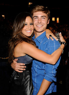 Zac Efron : TI4U_u1250434349.jpg