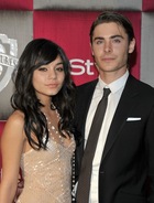 Zac Efron : TI4U_u1267826297.jpg