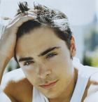 Zac Efron : zac-efron-1316582422.jpg