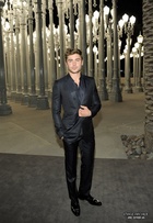 Zac Efron : zac-efron-1320613517.jpg